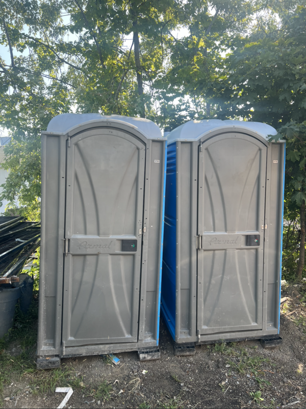 Grey Blue Outhouse Portable Toilet with Flush and Sink for Sale